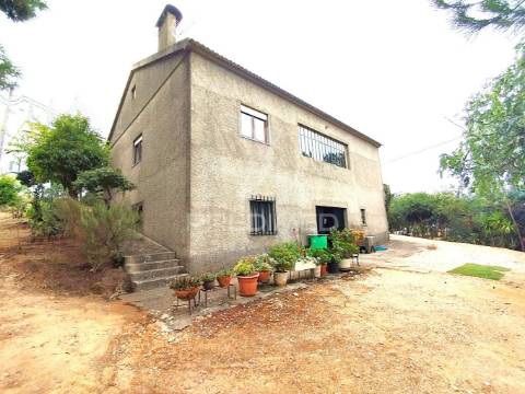 Moradia com terreno
