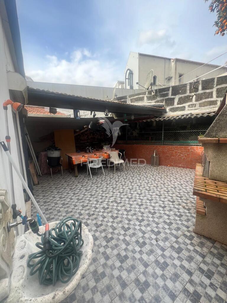 Moradia germinada à venda passeio das fontaínhas t5