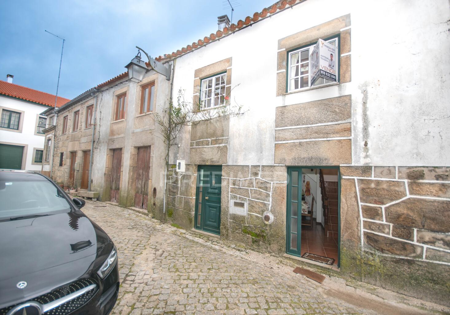 Moradia t1 no centro histórico de trancoso – pronta a habitar