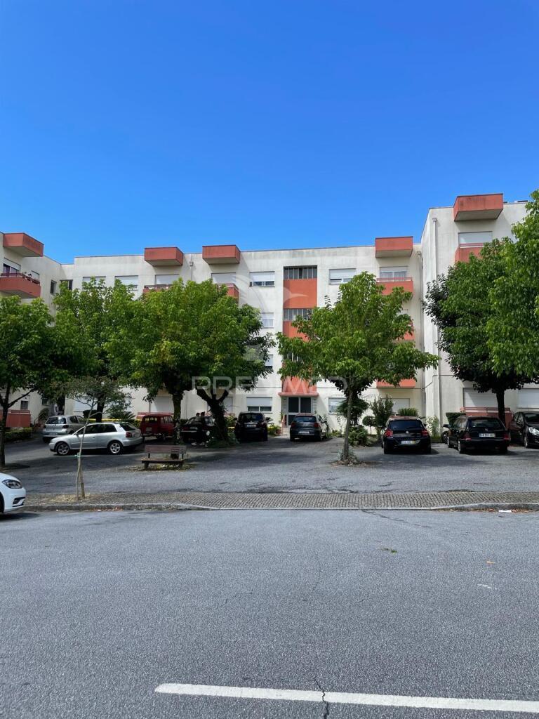 Apartamento t3 na freguesia de prado