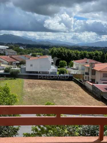 Apartamento t3 na freguesia de prado