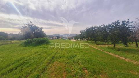 Terreno para construção em paderne com 3700 m2
