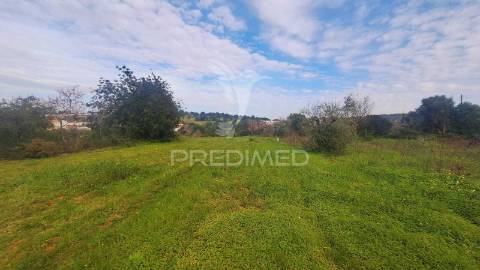 Terreno para construção em paderne com 3700 m2