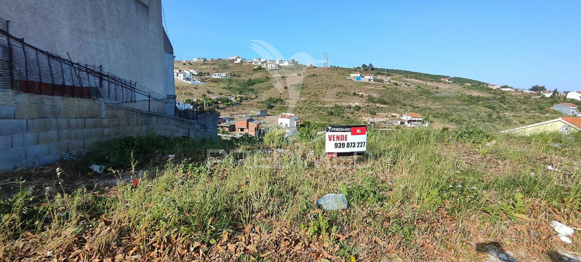 Terreno urbano com 306 m2 - fonte santa, vialonga