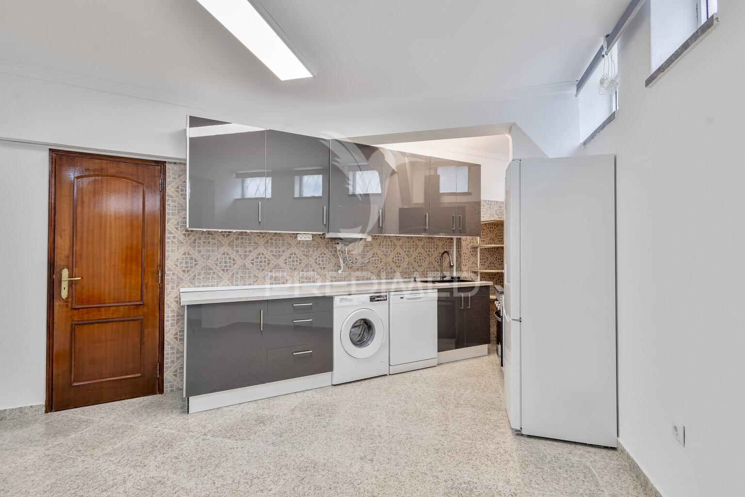Apartamento t2 novo a estrear 74 m2 ler texto sff