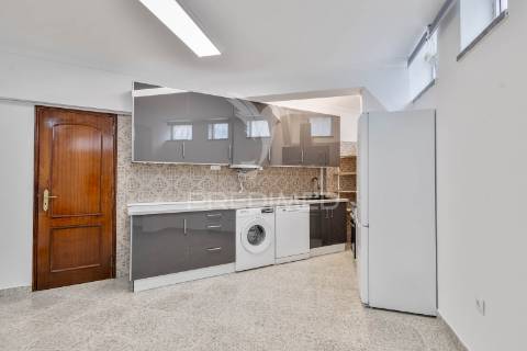 Apartamento t2 novo a estrear 74 m2 ler texto sff