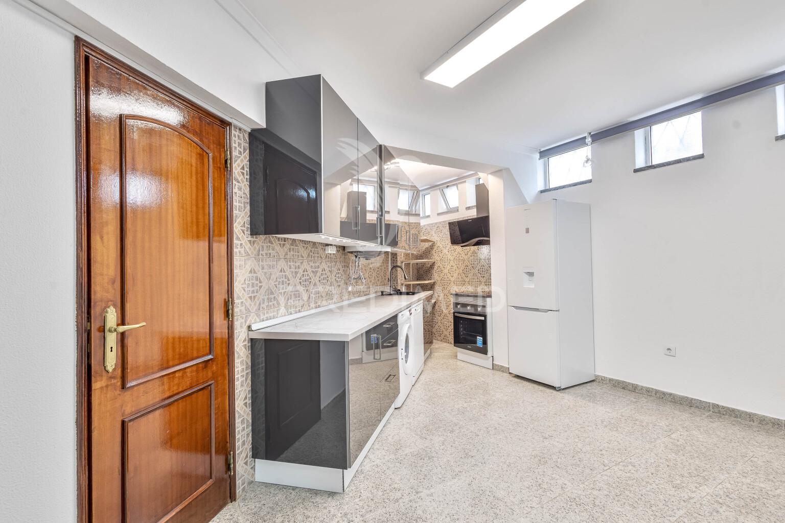 Apartamento t2 novo a estrear 74 m2 ler texto sff