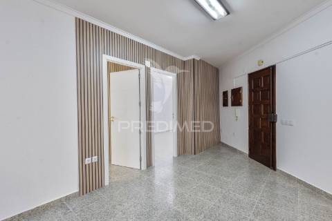 Apartamento t2 novo a estrear 74 m2 ler texto sff