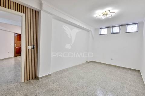 Apartamento t2 novo a estrear 74 m2 ler texto sff