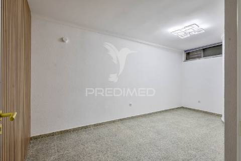 Apartamento t2 novo a estrear 74 m2 ler texto sff