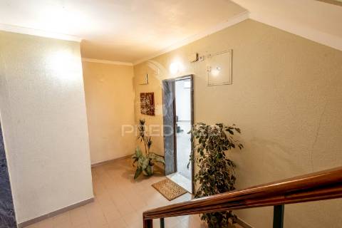 Apartamento t2 novo a estrear 74 m2 ler texto sff