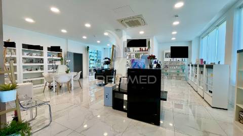 Armazém premium com escritórios modernos | 1.000m² | seixal