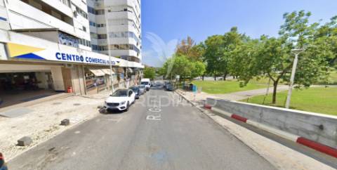 Loja centro almada