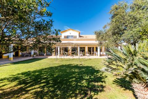 Quinta em palmela com moradia térrea