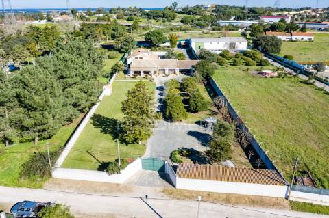 Quinta em palmela com moradia térrea