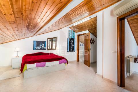 Quinta em palmela com moradia térrea