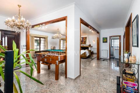 Quinta em palmela com moradia térrea
