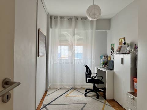 Apartamento t3 duplex telheiras, lumiar