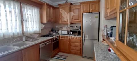 Apartamento t3+t1 - porto de mós - leiria