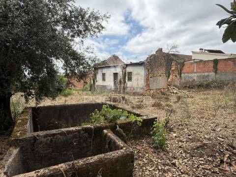 Ruína com projeto aprovado - ourém