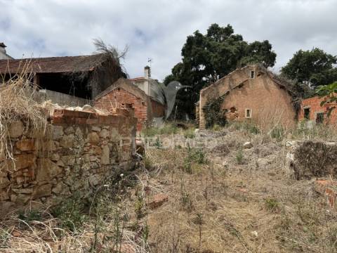 Ruína com projeto aprovado - ourém