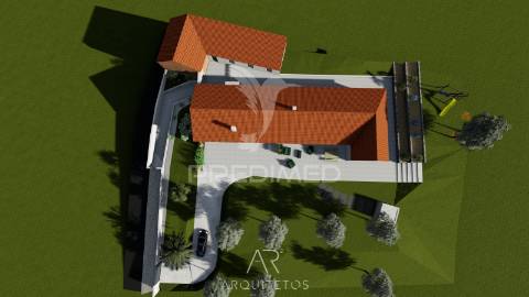 Ruína com projeto aprovado - ourém