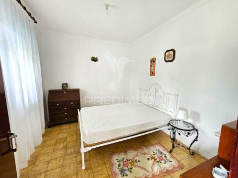 Moradia t4 com quintal no lombador, castro verde