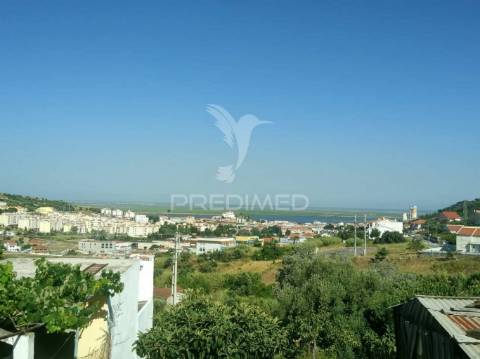 Lote para construção em alhandra