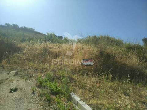 Lote para construção em alhandra