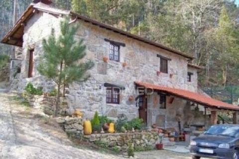 Quinta com campo de ténis, piscina e vistas espetaculares