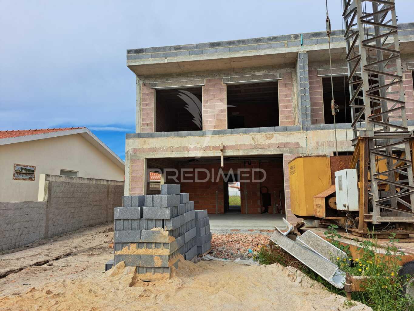 Moradia t4 + terreno 650m2
