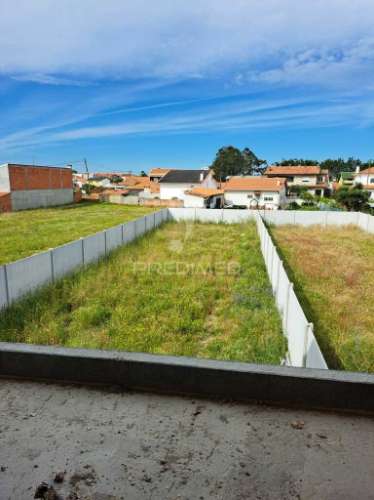 Moradia t4 + terreno 650m2
