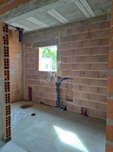 Moradia t4 + terreno 650m2