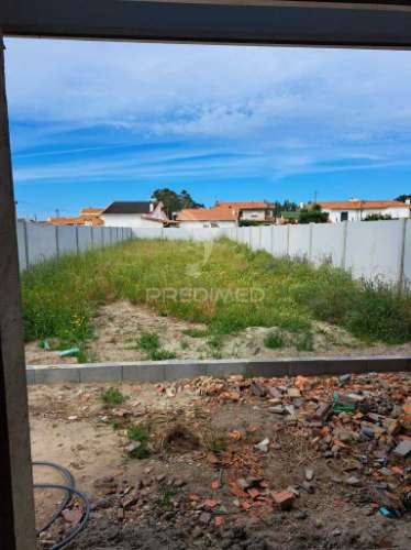 Moradia t4 + terreno 650m2