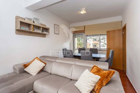 Apartamento t4 renovado, setúbal
