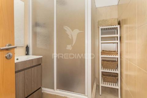 Apartamento t4 renovado, setúbal