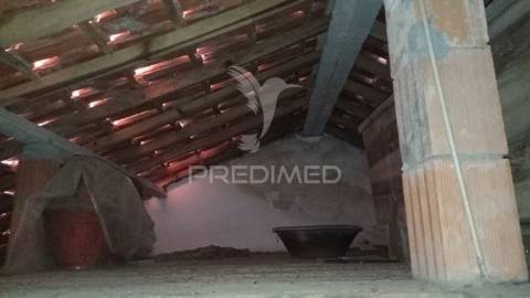 Casa típica do ribatejo em alvega, concelho de abrantes.