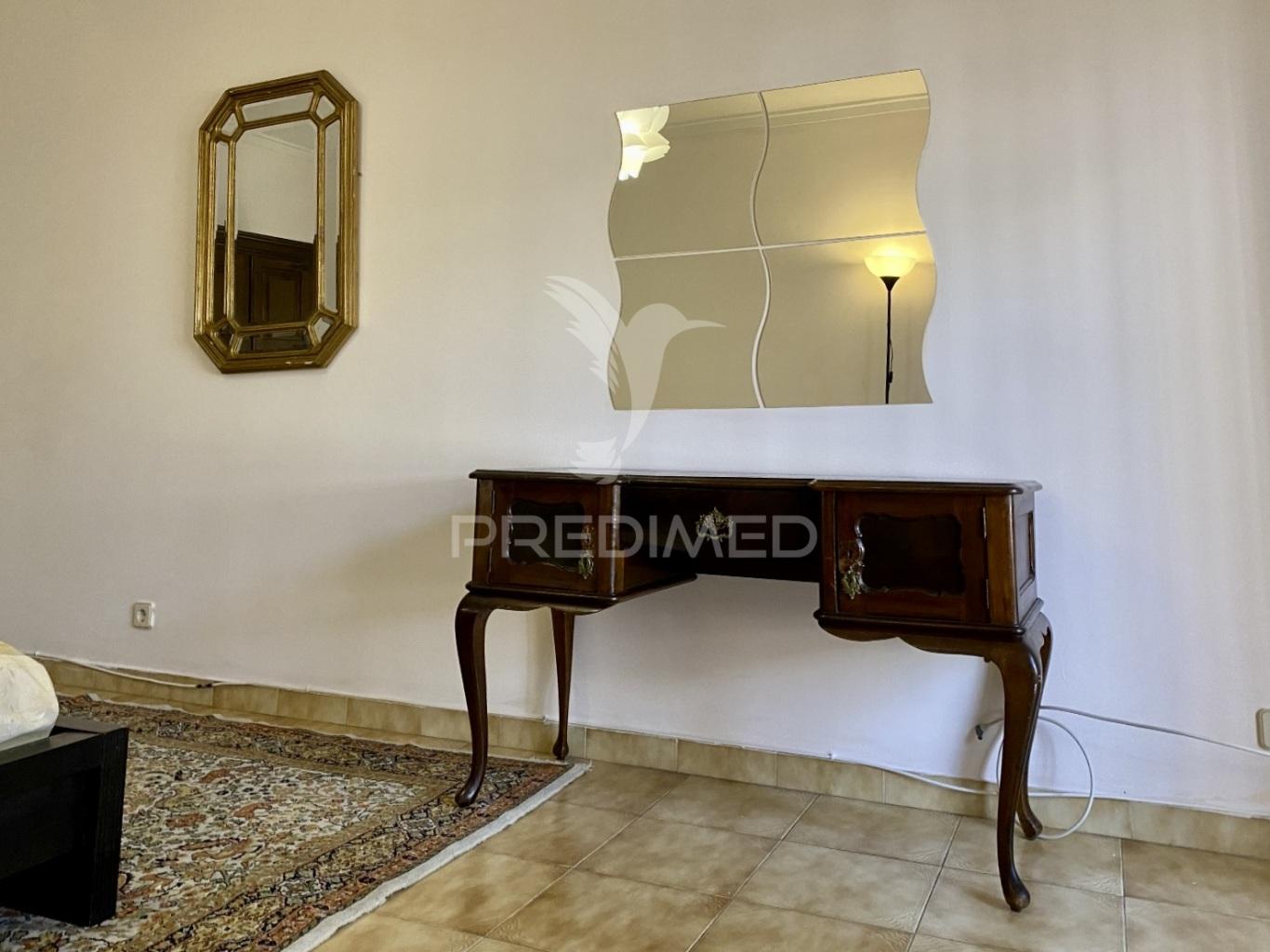 Apartamento t3 com garagem cacilhas – almada