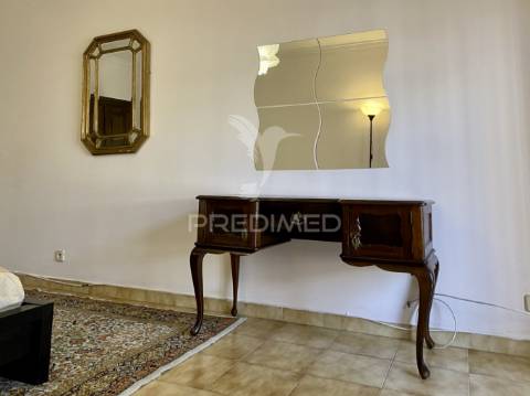 Apartamento t3 com garagem cacilhas – almada