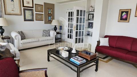 T4 duplex com vista mar