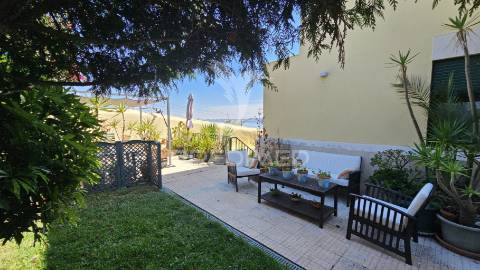 T4 duplex com vista mar