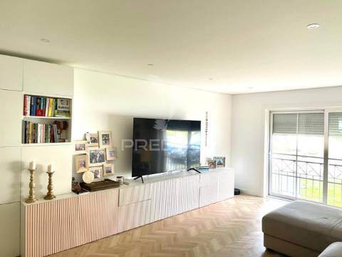 Apartamento t3  com parqueamento e arrecadação no cartaxo