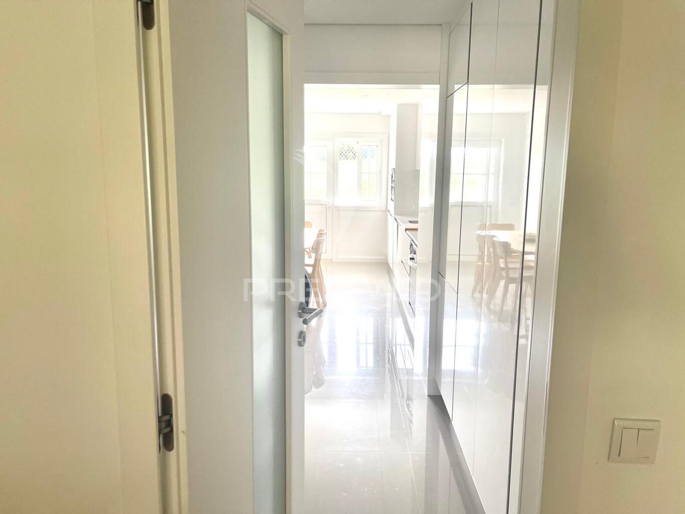 Apartamento t3  com parqueamento e arrecadação no cartaxo