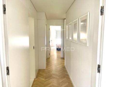 Apartamento t3  com parqueamento e arrecadação no cartaxo
