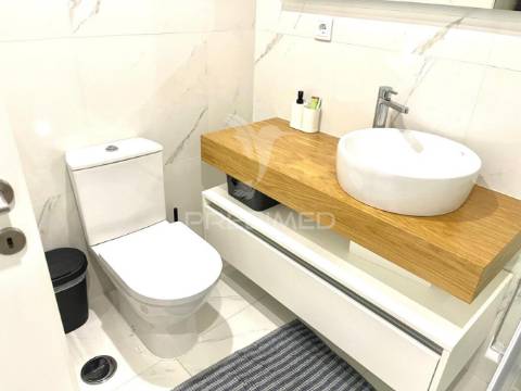 Apartamento t3  com parqueamento e arrecadação no cartaxo