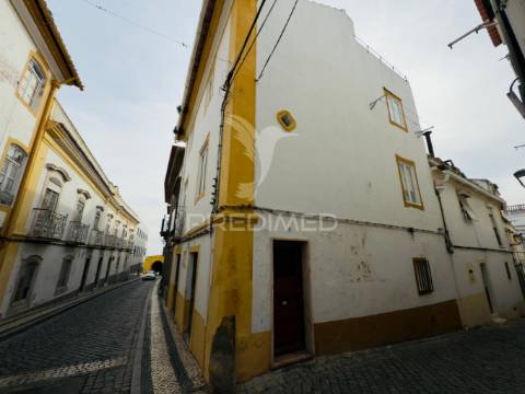 Prédio t5 centro histórico elvas
