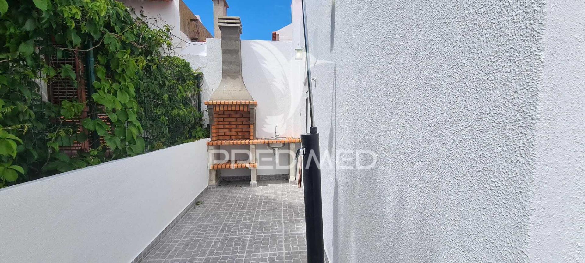 Moradia com 3 assoalhadas em sesimbra