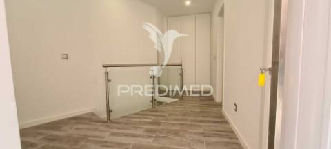 Moradia com 3 assoalhadas em sesimbra