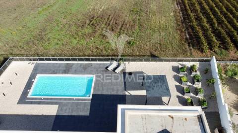 Moradia contemporânea t3 vista campo