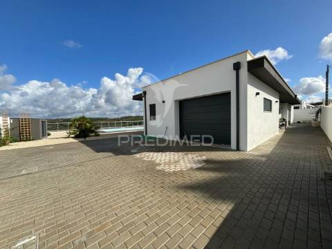 Moradia contemporânea t3 vista campo